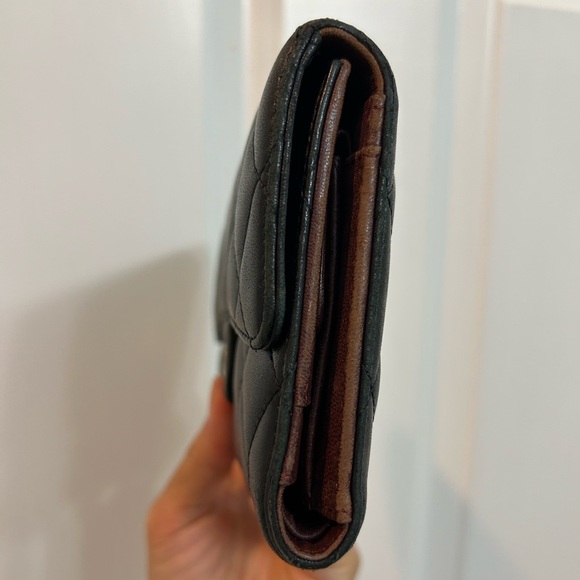 Chanel long flap wallet lambskin matelasse - Picture 6 of 16